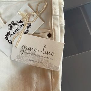 Grace & Lace White distressed jeans